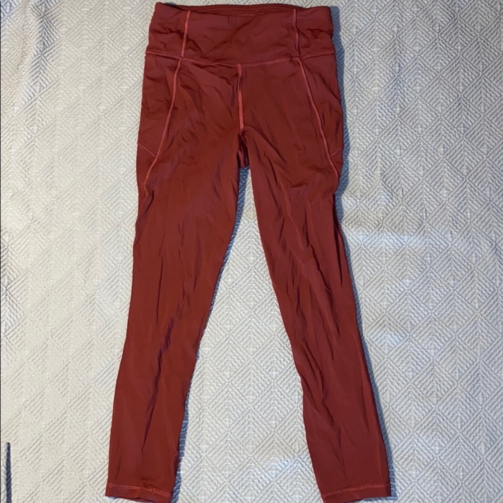 Lululemon maroon leggings